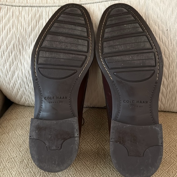 Cole Haan Lace-up Oxfords.  9 M. Dark chocolate - Picture 2 of 5